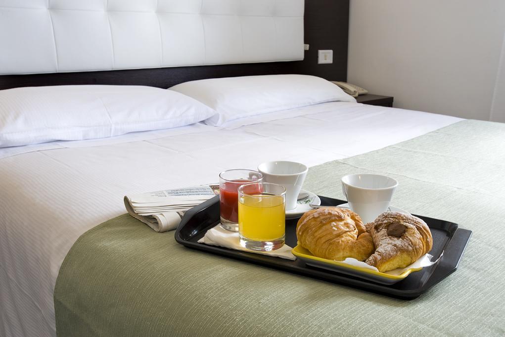 Dipendenza Hotel Bellavista Лидо ди Остия Екстериор снимка
