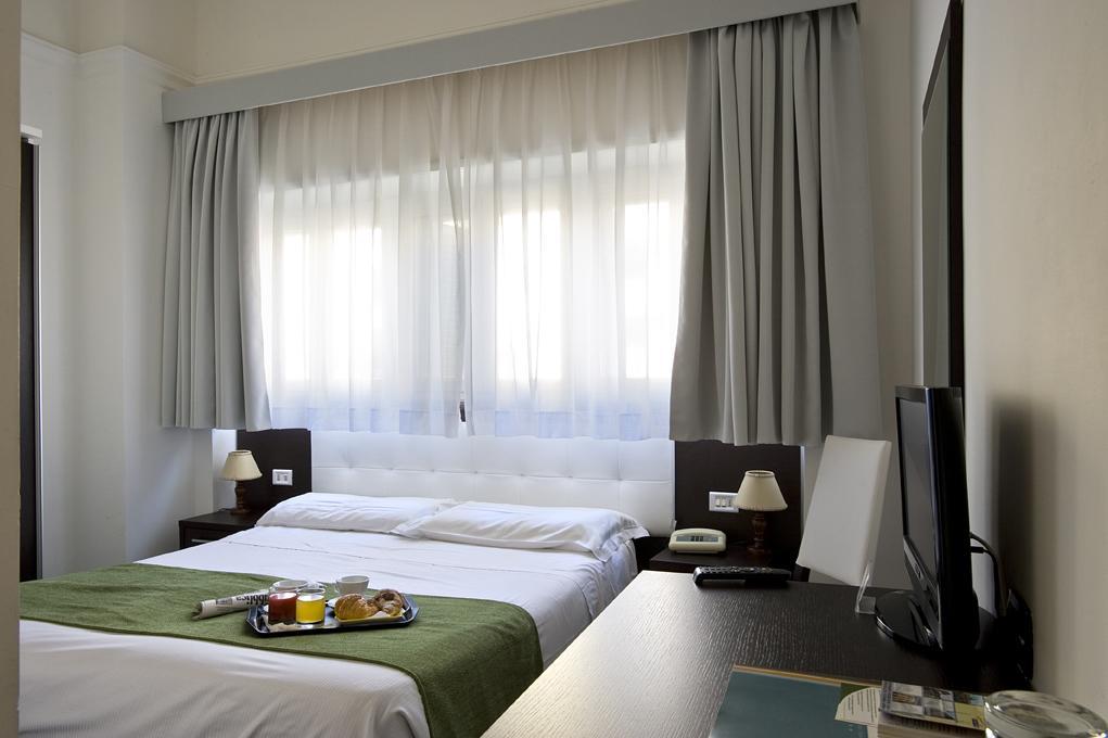 Dipendenza Hotel Bellavista Лидо ди Остия Екстериор снимка