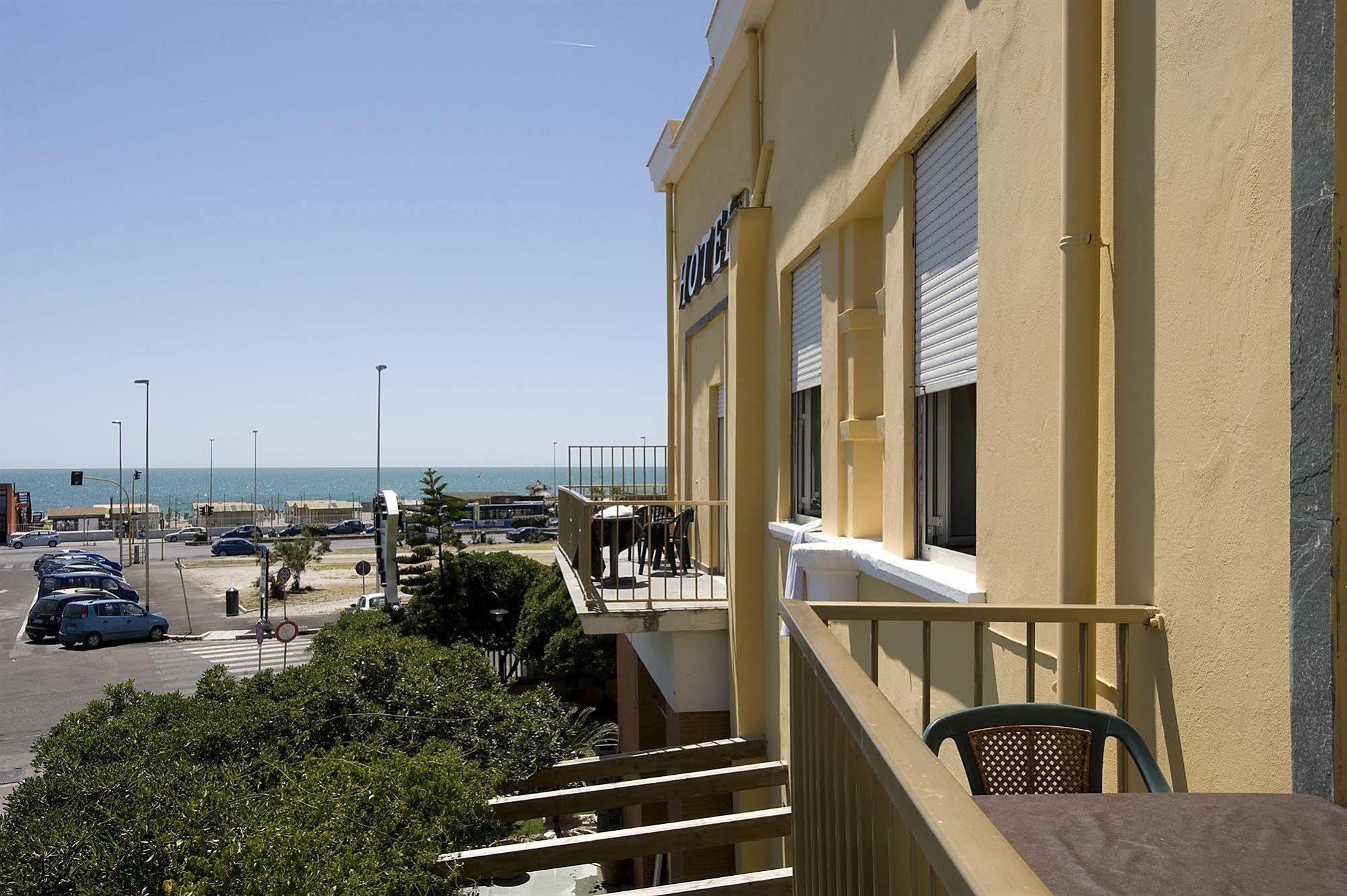 Dipendenza Hotel Bellavista Лидо ди Остия Екстериор снимка